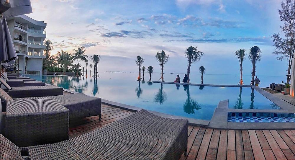 Hotel Santika Premiere Beach Resort Belitung Sijuk Extérieur photo