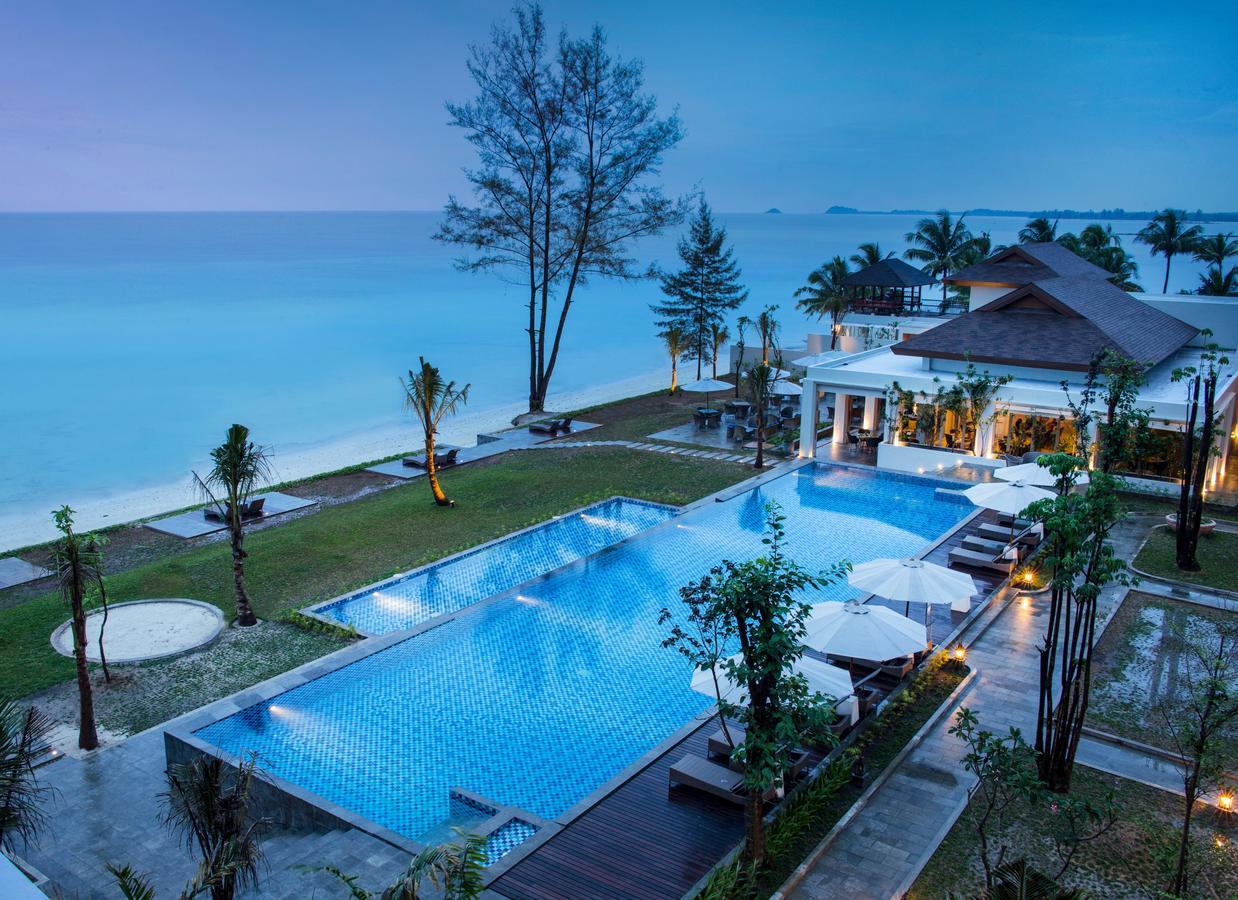 Hotel Santika Premiere Beach Resort Belitung Sijuk Extérieur photo